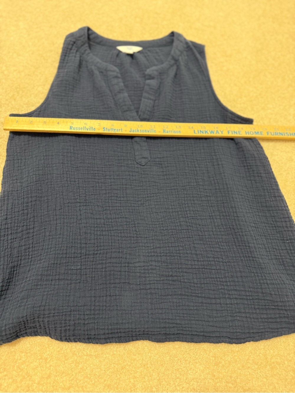 Time and Tru Navy Sleeveless Split V-Neck Tank Medium - Picture 5 of 6